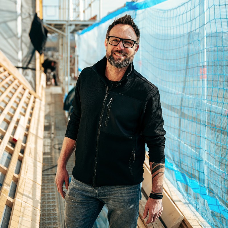 Christian Kattler, Inhaber von Kattler Projektbau, auf einer Baustelle